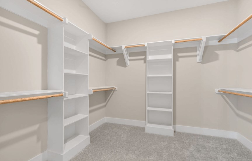 Homesite 2223 - Owners Suite Closet.png