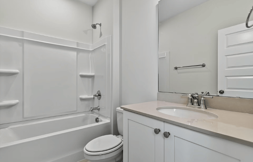 Homesite 2341 Guest Bath 2