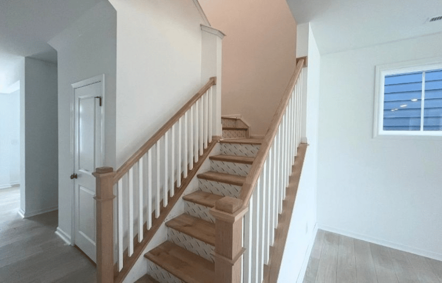 Homesite 2436 Stairwell