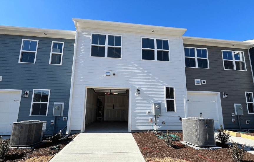 Homesite 2561 Garage