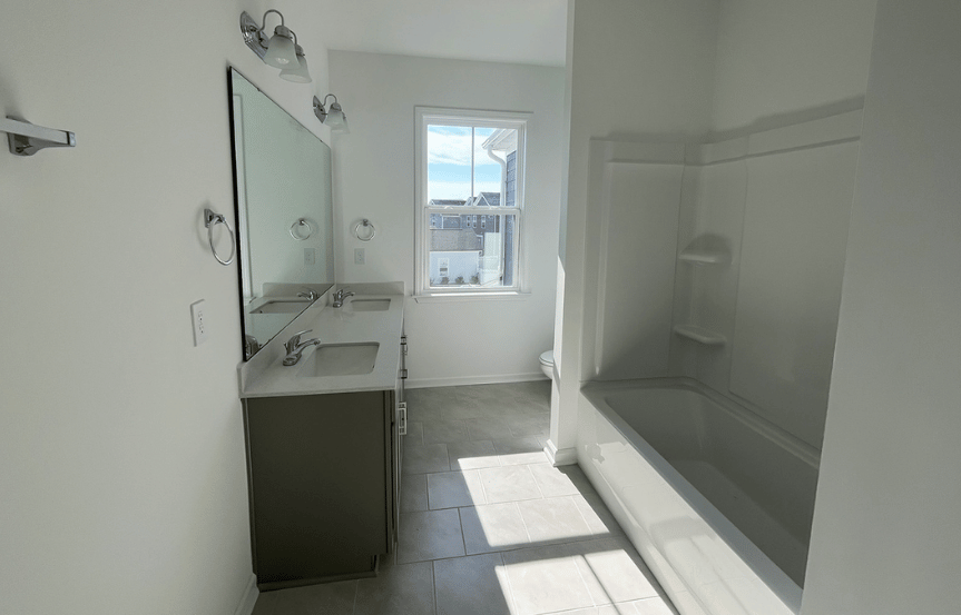 Homesite 2431 Secondary Bath
