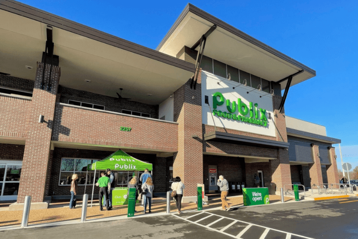 Publix Exterior
