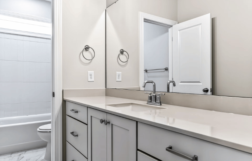 Homesite 2624 Secon. Bath 1