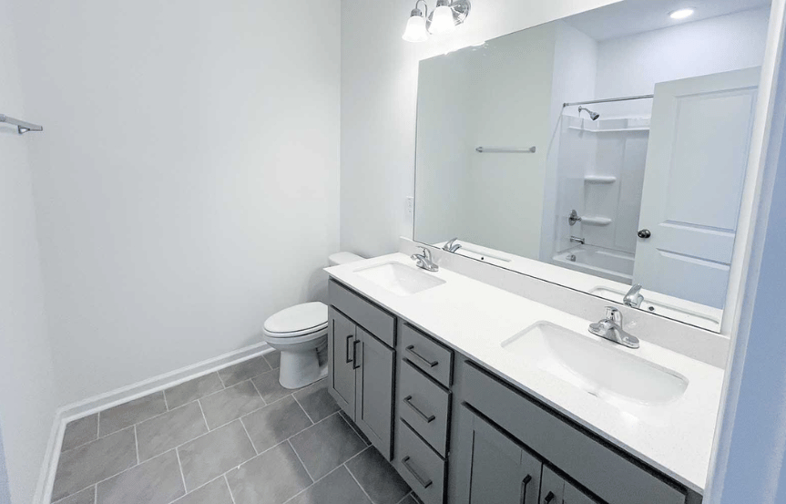 Homesite 2643 Guest Full Bath