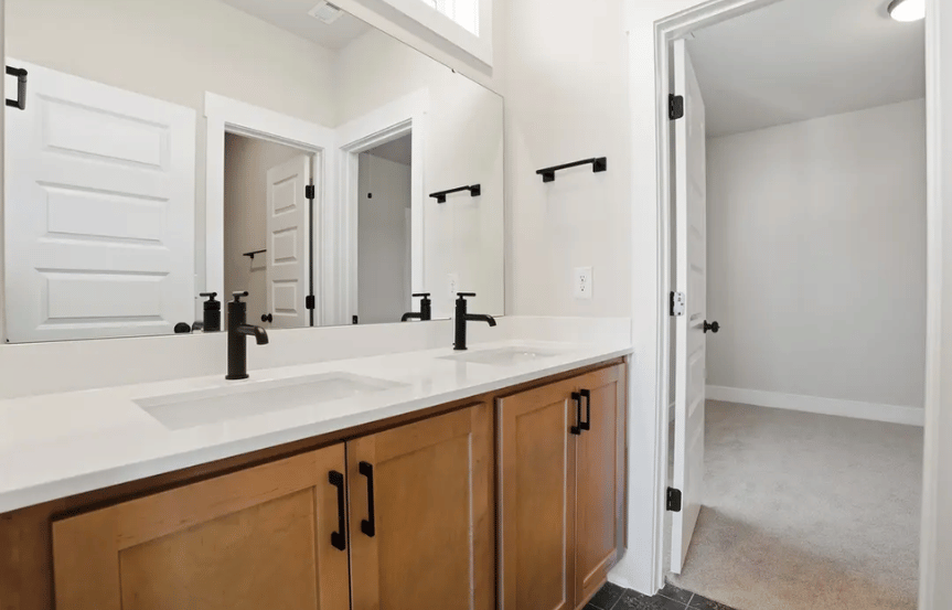 Homesite 2872 Jack And Jill Bath