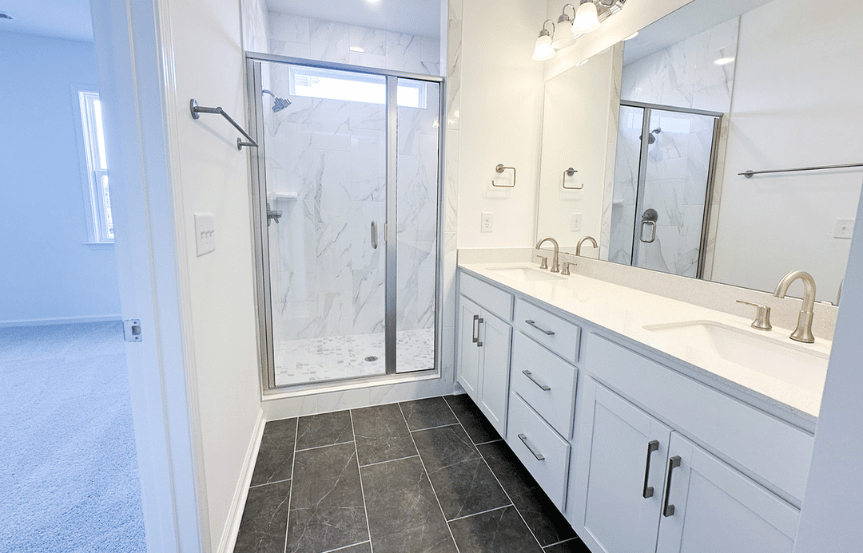 Homesite 2435 Owners Suite Bath