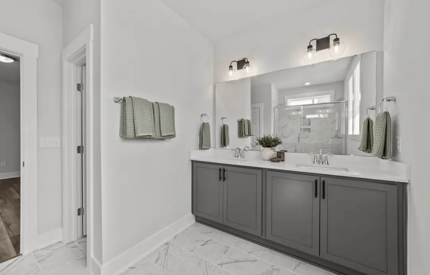 Homesite 2845 Owners Bath 1