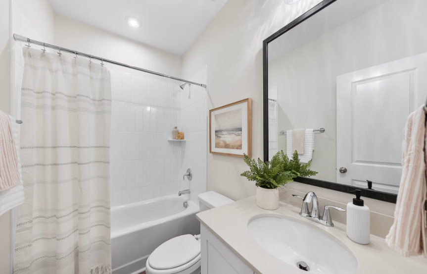 Homesite 2326 Secondary Bath 1