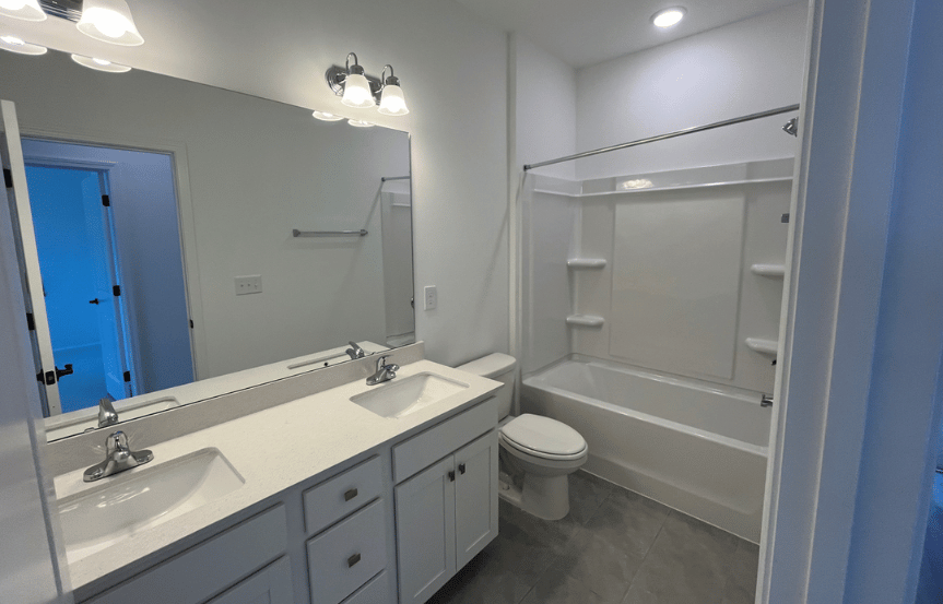 Homesite 2538 Secondary Bath