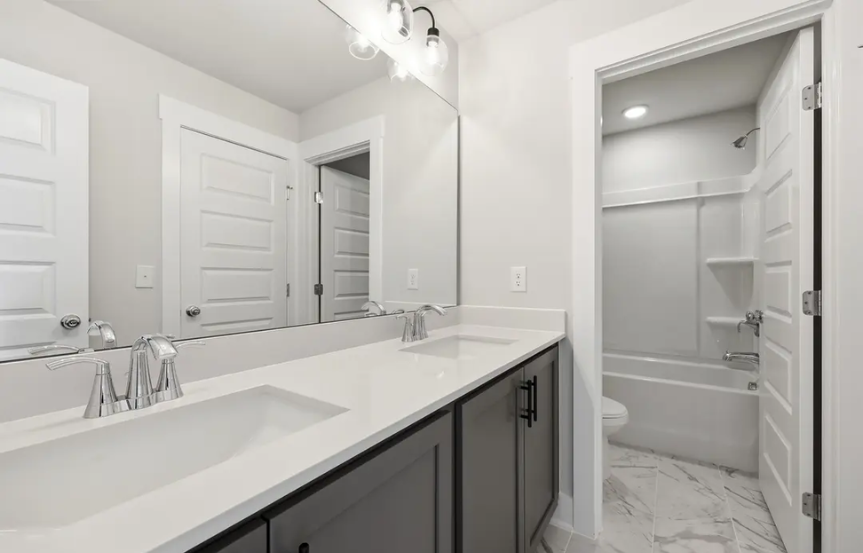 Homesite 3091 Primary Bath 2
