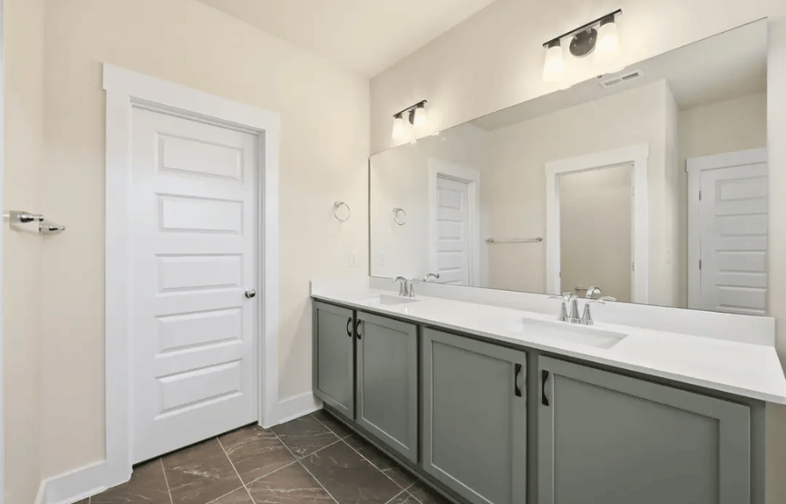 Homesite 2875 Owners Suite Bath 1