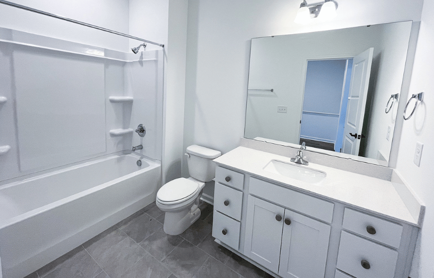Homesite 2561 Guest Bath