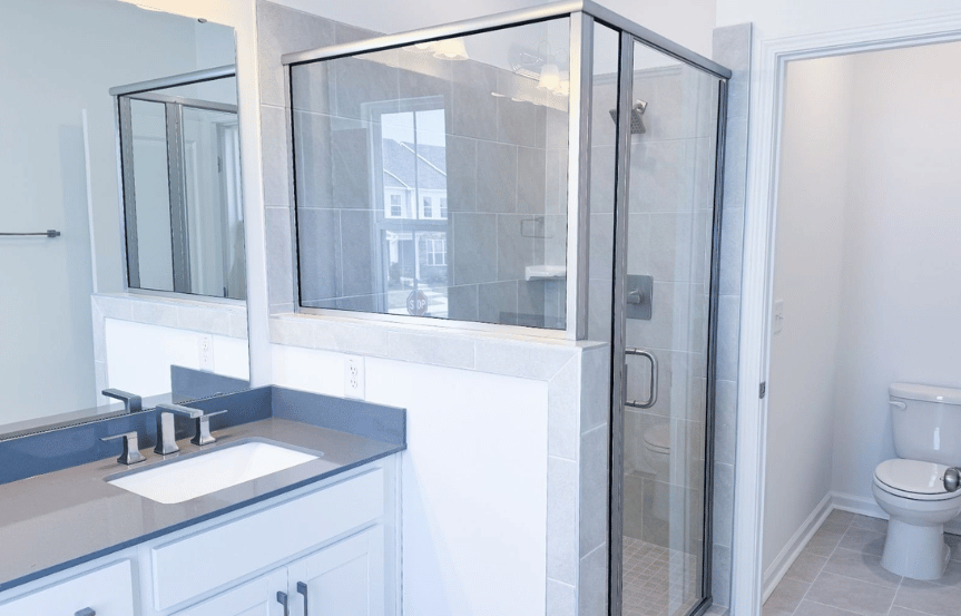 Homesite 2556 Owners Bath 2